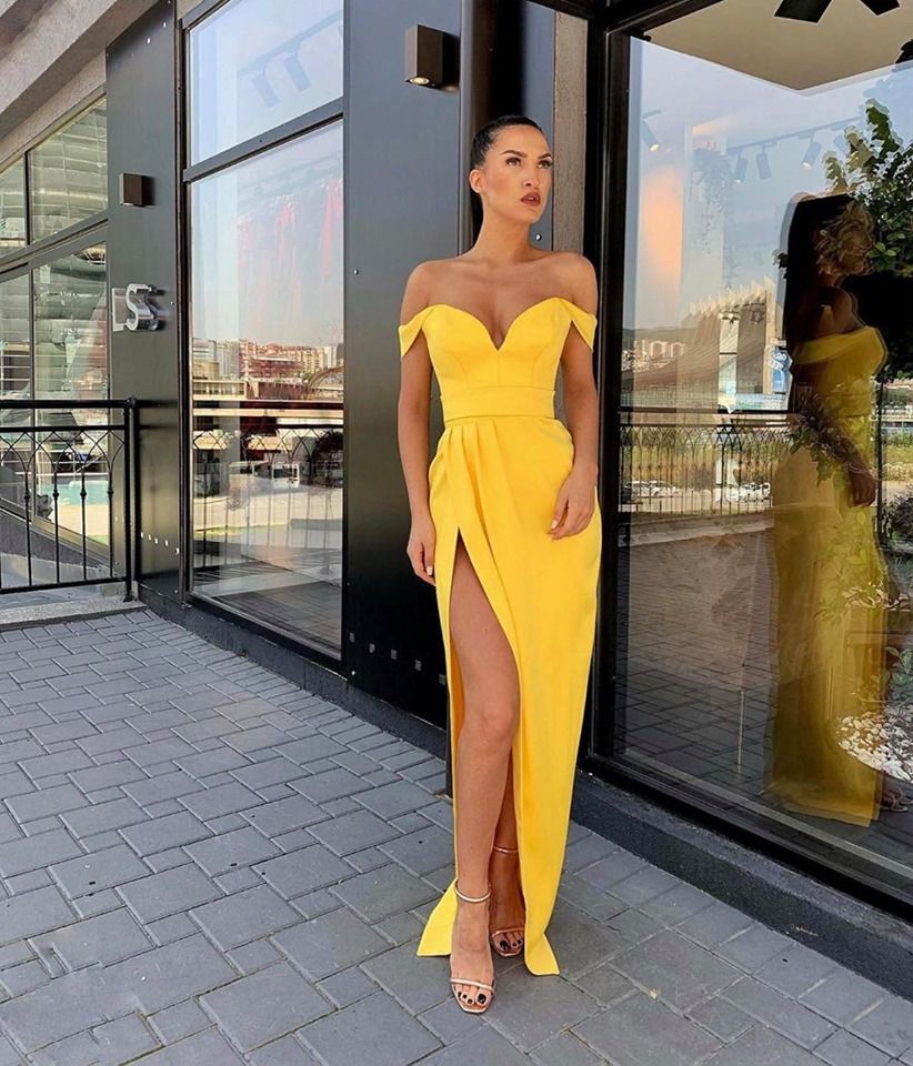 Nuevos vestidos de amarillos 2019 largos Frente dividido Vaina africana Vestidos para ocasiones especiales Dulces 16 vestidos Vestidos de