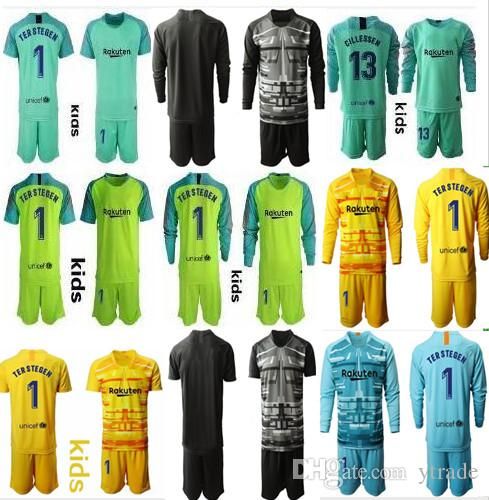 ter stegen goalkeeper kit