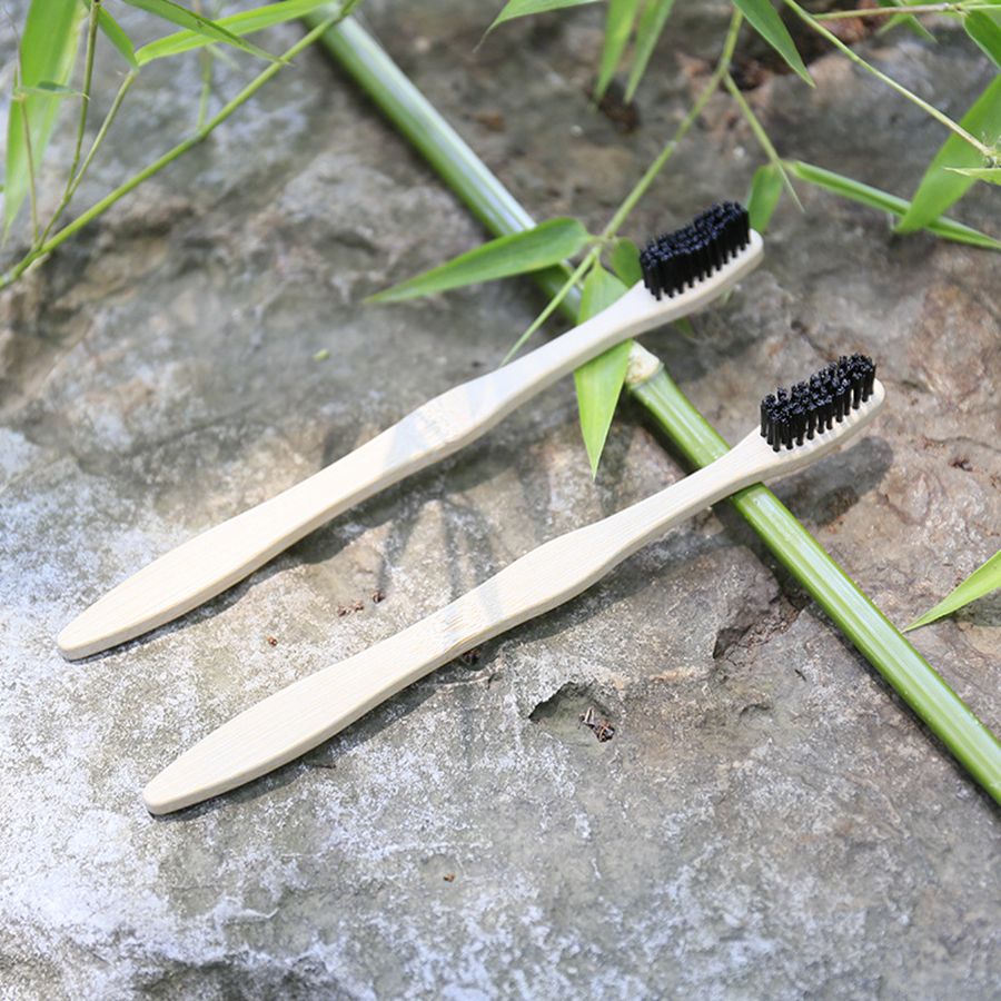 Escova de dentes de bambu