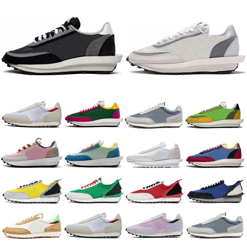 sports shoes black and white