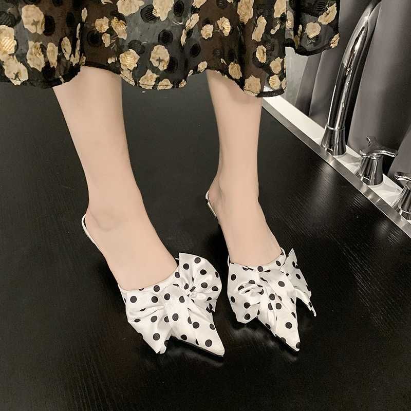 big bow heels