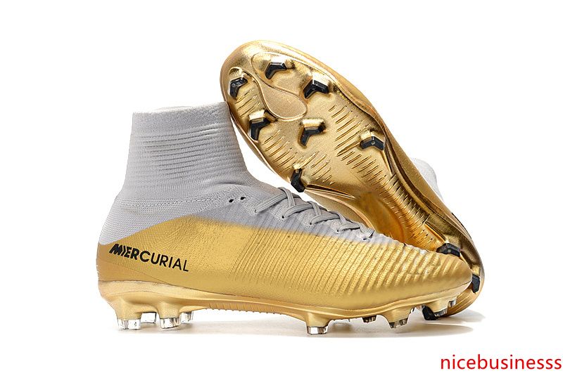 cr7 white and gold boots