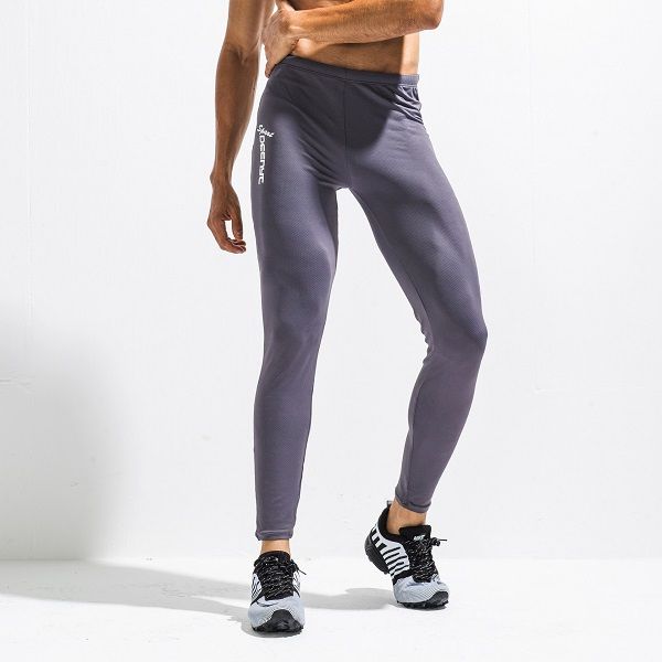 tight fitting trousers