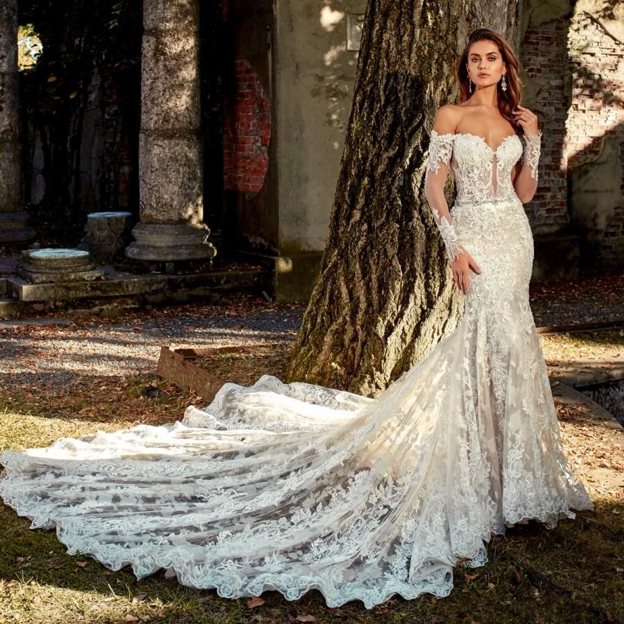 Acquistare 2020 Abiti Da Sposa Vintage A Sirena In Pizzo Con Spalle Scoperte  Abiti Da Sposa Senza Schienale Con Maniche Lunghe In Rilievo Corte Dei  Treni Vestido De Novia Economico | Consegna