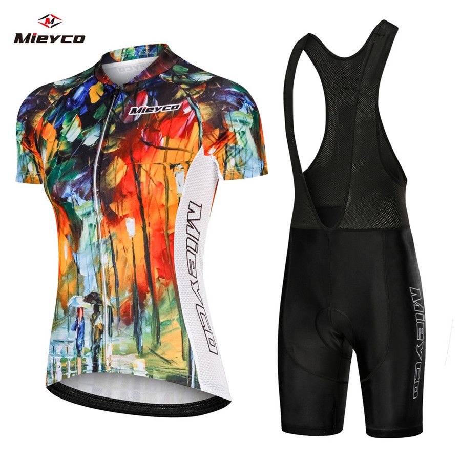 biking clothes for women