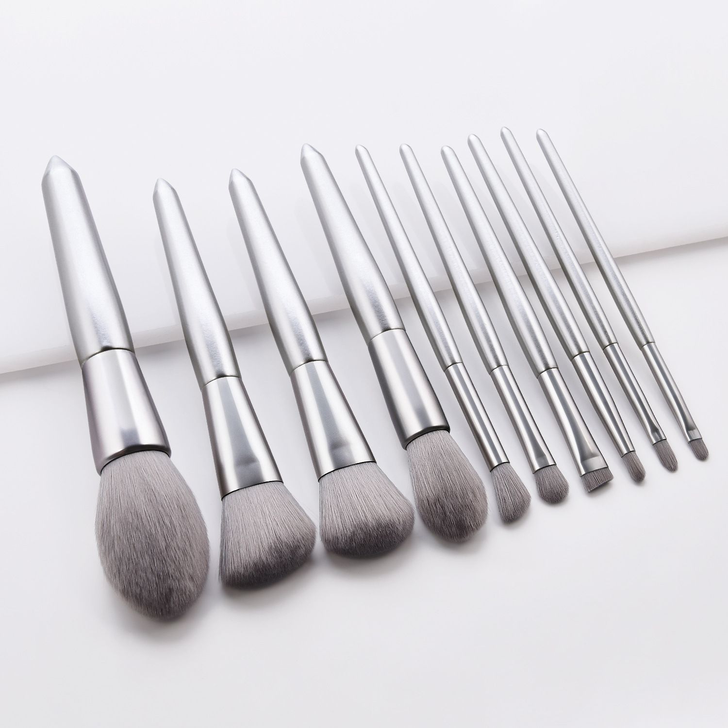 Professional Makeup Tools & Accessories Silver Make Up Brushes Set Loose Powder Eye Shadow Blush Cosmetics Soft Nylon Free From Bettermall, $7.32 | DHgate.Com