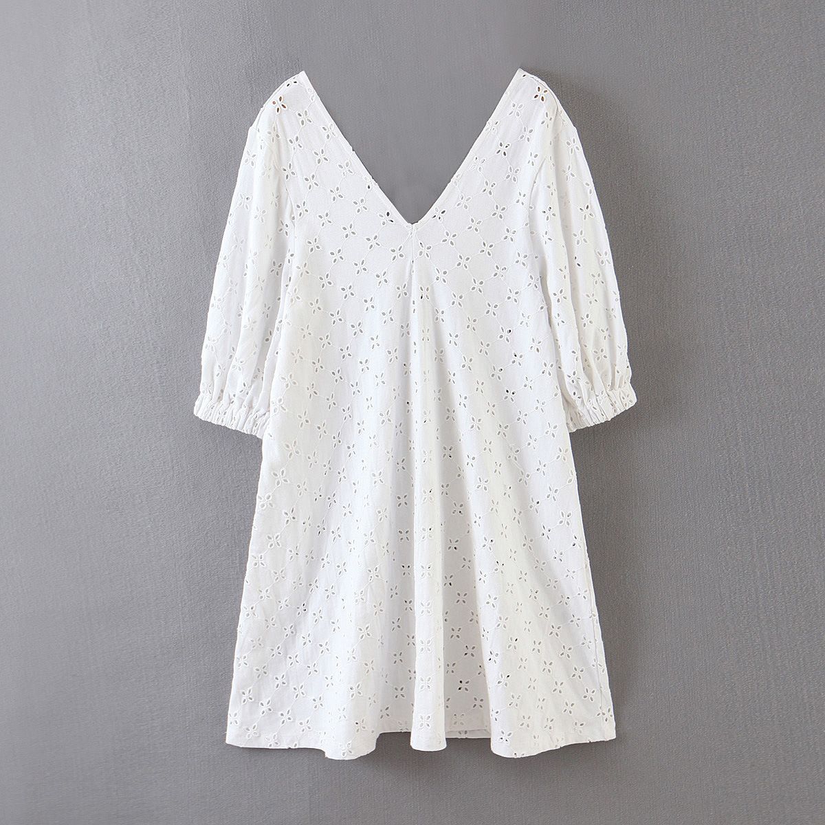 ladies white dresses with sleeves