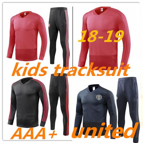 kids man united tracksuit