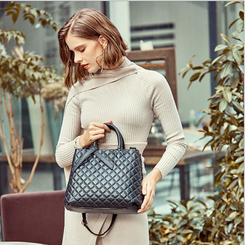 women's carry on bag