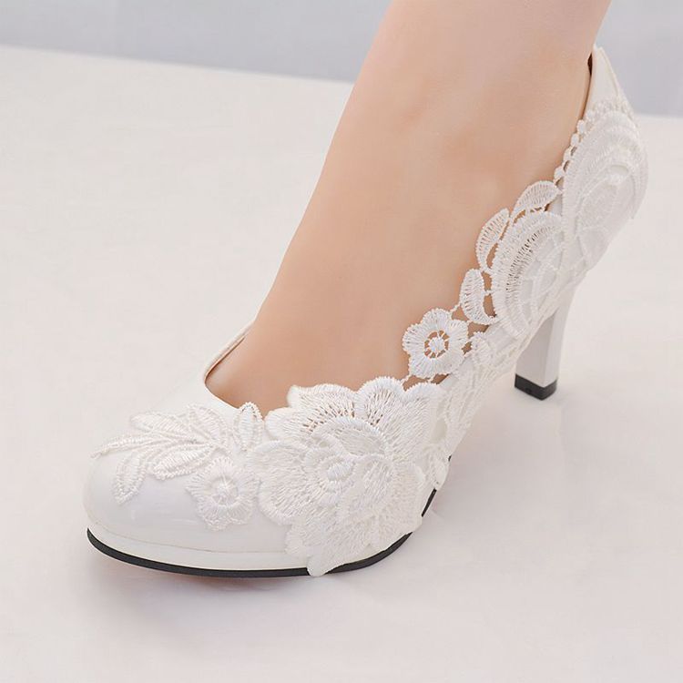 Witte bruids bruiloft schoenen kant applique pumps schoenen handgemaakte  china 34-42 vrouwen schoenen 1 / 4.5 /