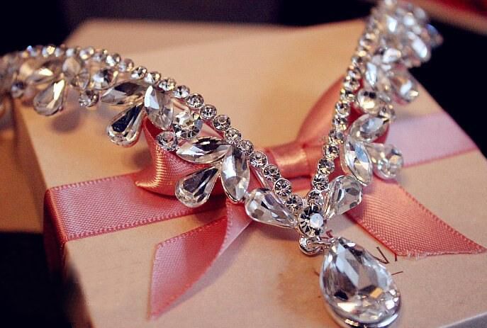 Cheap High Quality 2019 Bohemian Wedding Headpieces Crystals