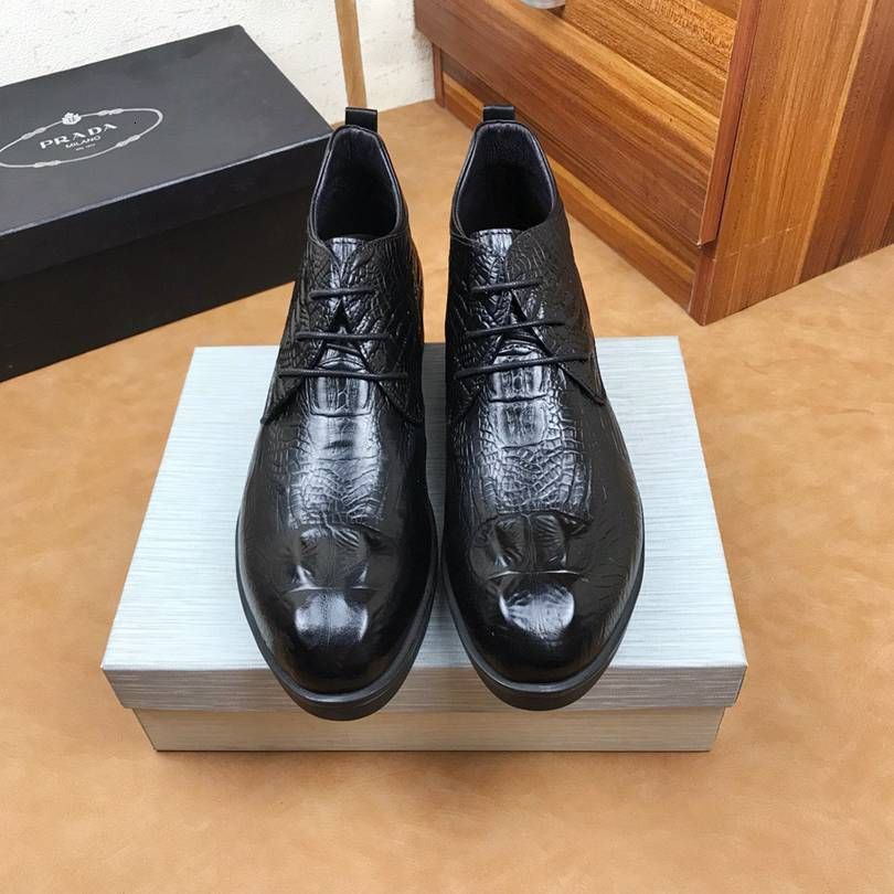 fashionable formal shoes