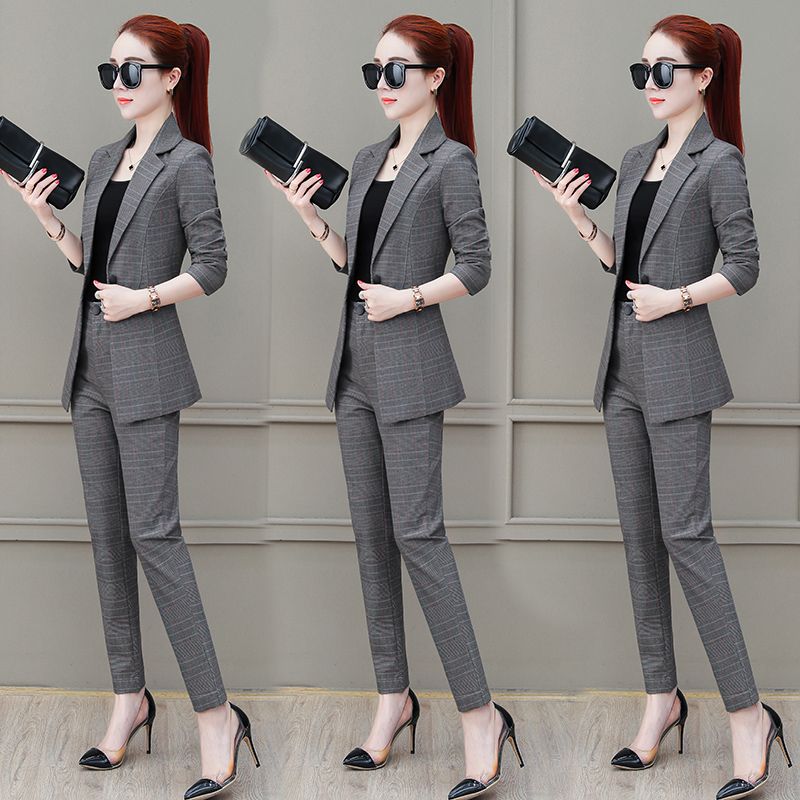 classic professional women's clothing