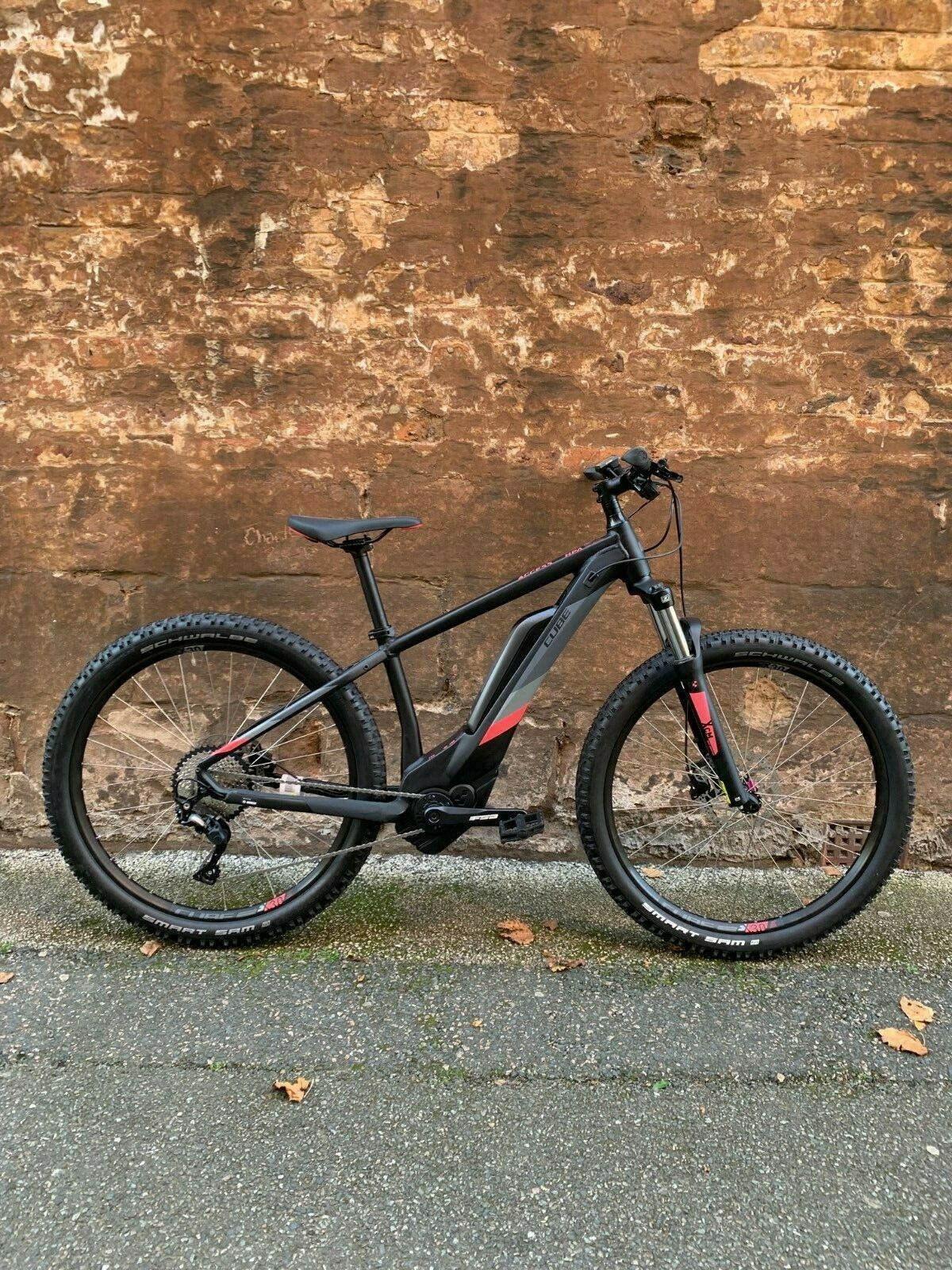 cube electric mountain bike