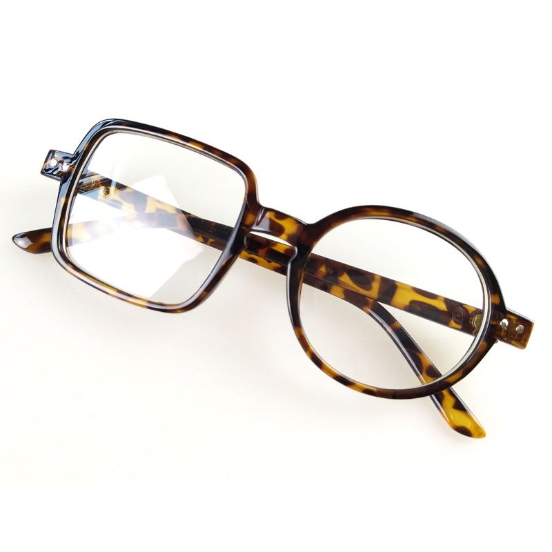 clear glass eyewear