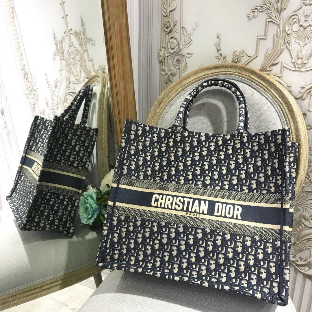 customized purse with name