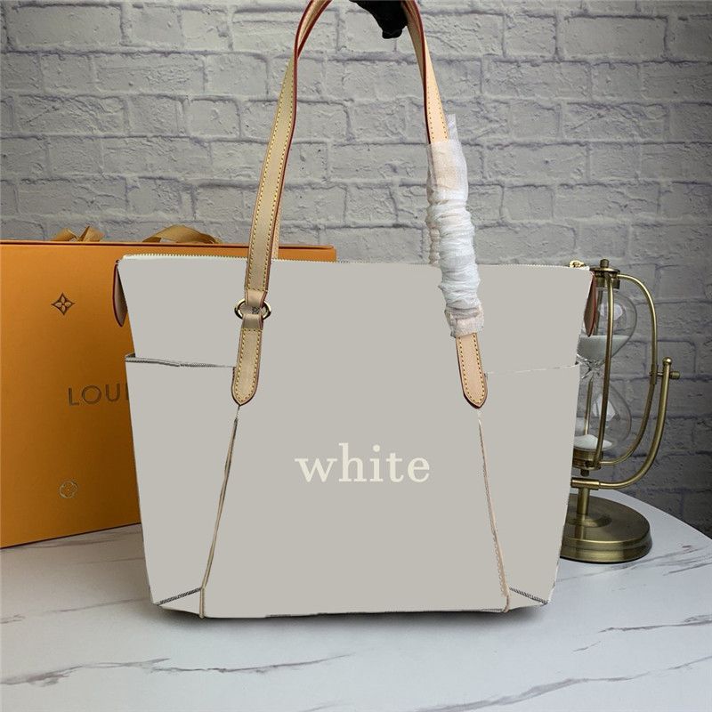 handbag with side pockets