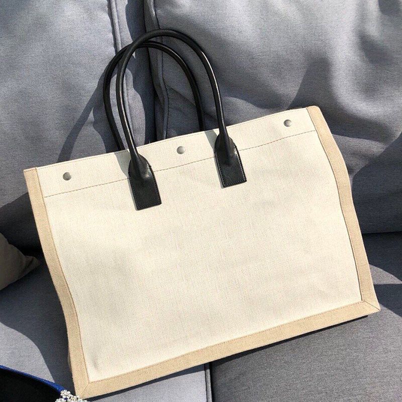 classic beach bag
