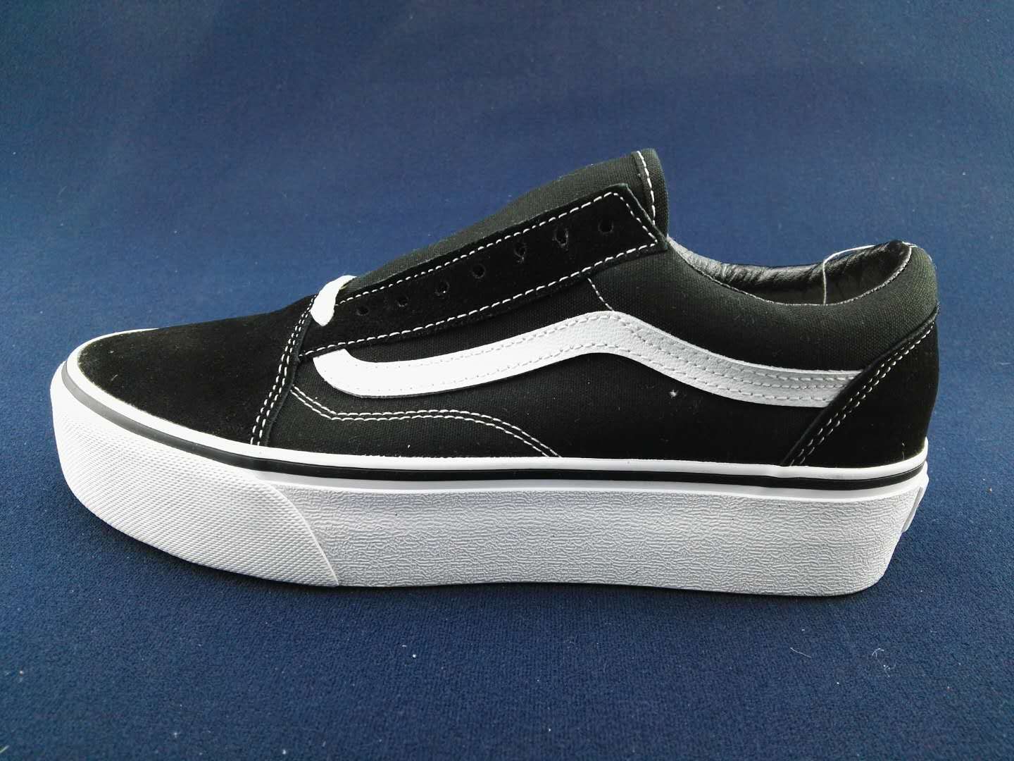 boys van trainers