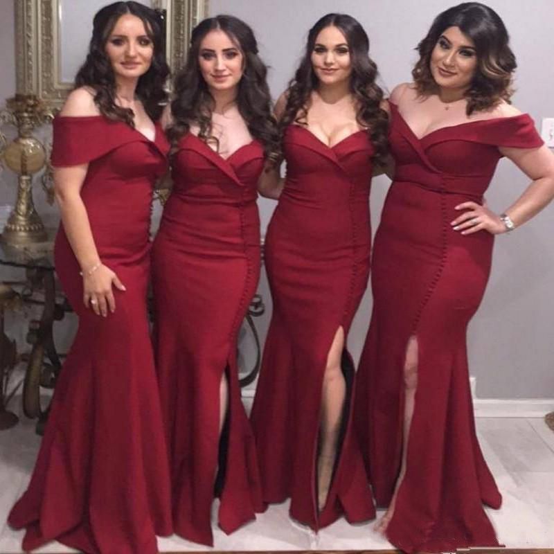 Vino Rojo Vestidos De Dama De Honor 2019 Fuera Del Hombro Piso Longitud Invitación De Boda Baratos Invitados Largos Vestidos De Fiesta Frente De Hendidura Drapeado Vestido De Fiesta