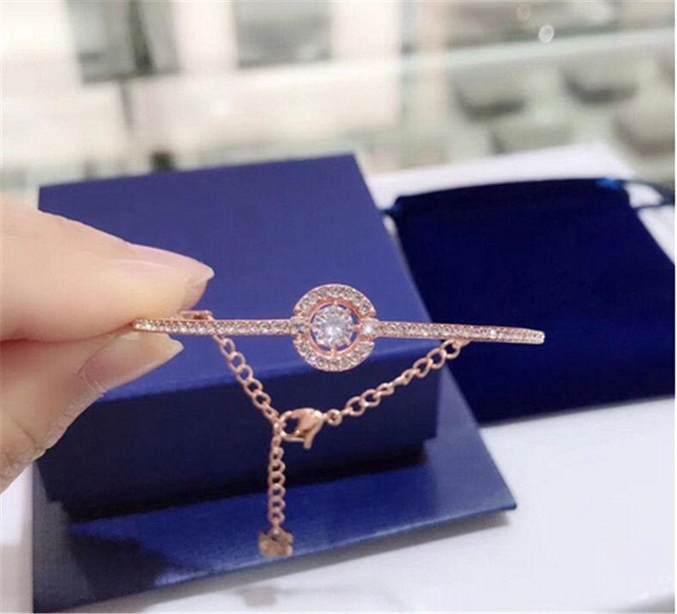 Shijia Swarovski Element Crystal Beating Heart Bracelet Round Smart Bracelet Womens Simple Fashion Bracelet Hot Sale Watch Charm Bracelet Silver Charms From Zsh1688 18 28 Dhgate Com