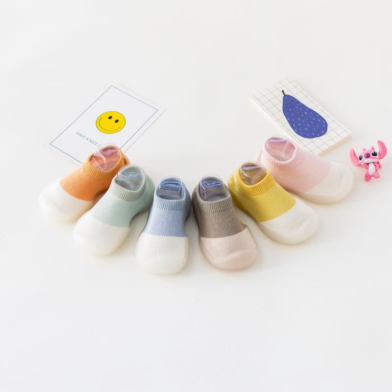 socks with rubber soles baby