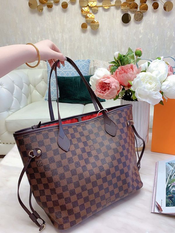 most fashionable guess clutches