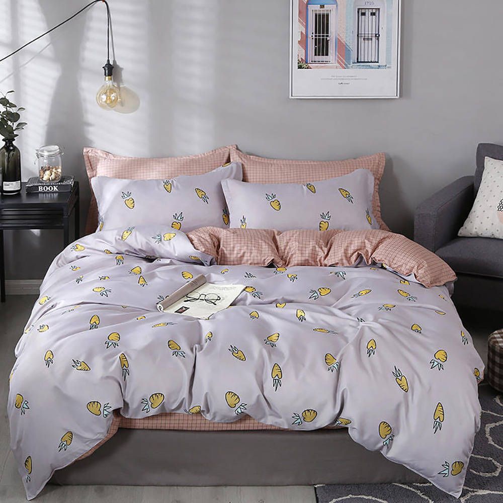 Sausage Dog King Size Duvet Cover And Pillowcase Set Yellow White