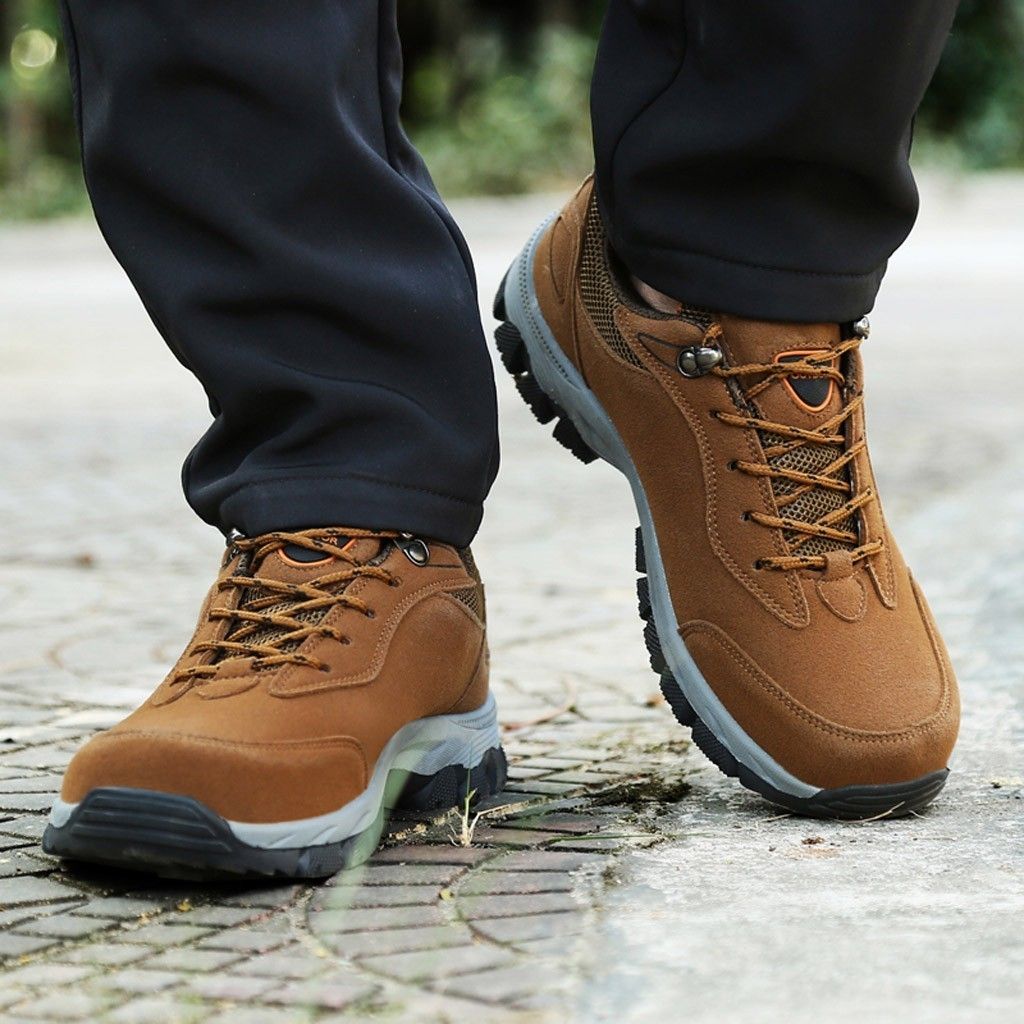 hiking clogs