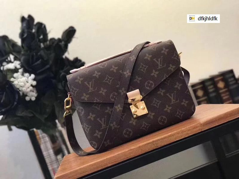 fancy clutches with price