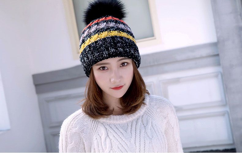 hats suitable for winter wedding