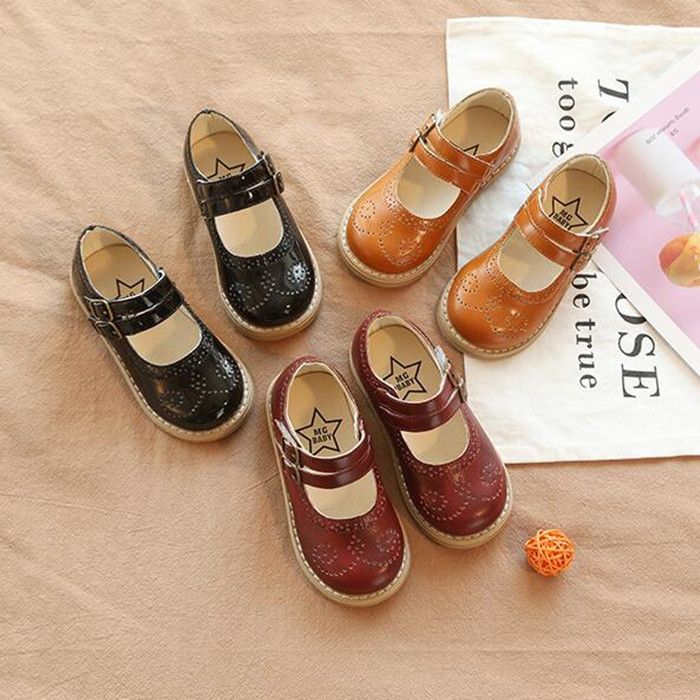 Compre New Baby Girls Shoes Estilo Britânico Sólida Unisex Hollow Sapatos  Respirável Infantil PU Calçado Calçado Criança Baby Girl Shoes First  Walkers Barato | Entrega Rápida E Qualidade | Pt.Dhgate