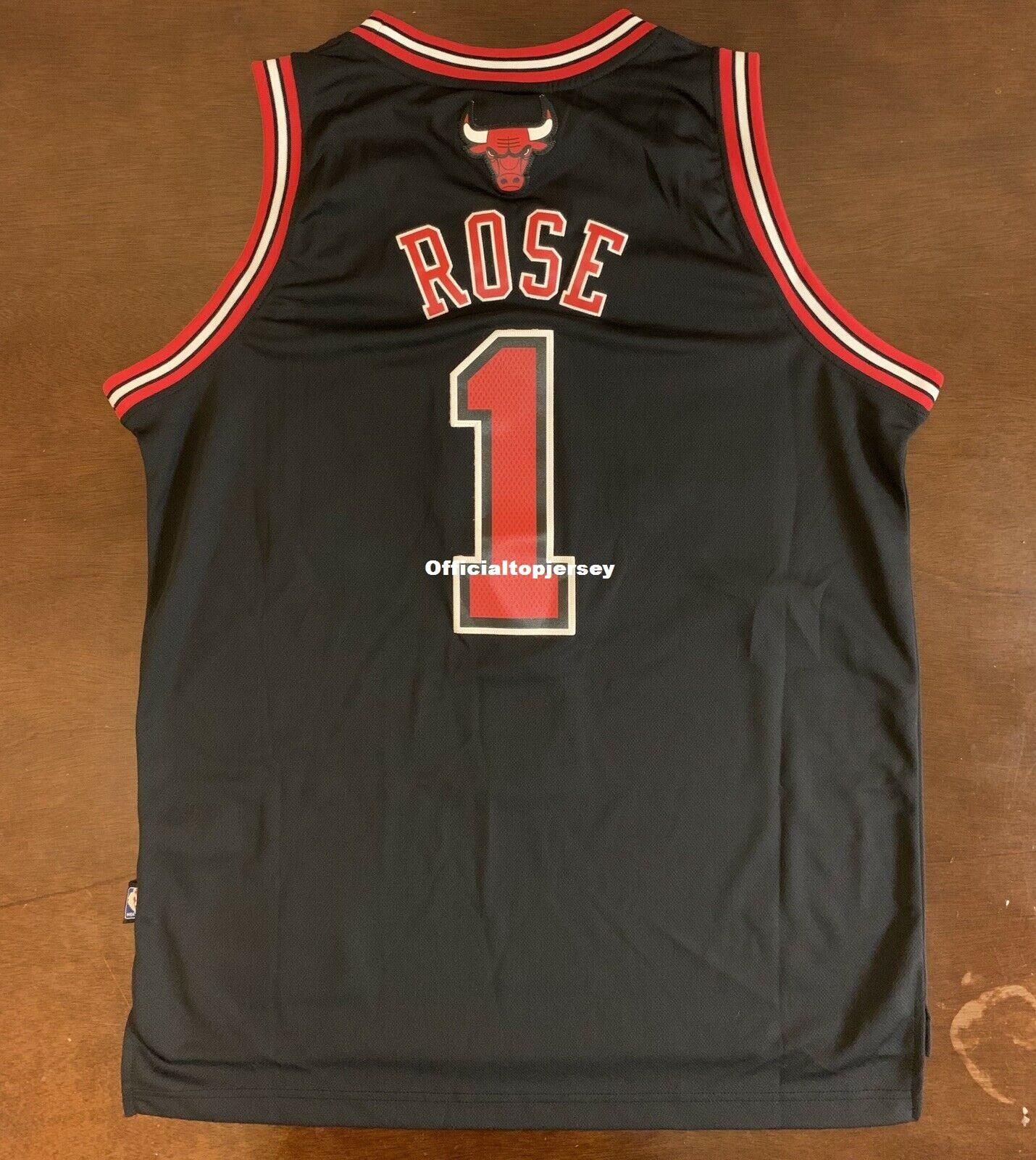 derrick rose black jersey