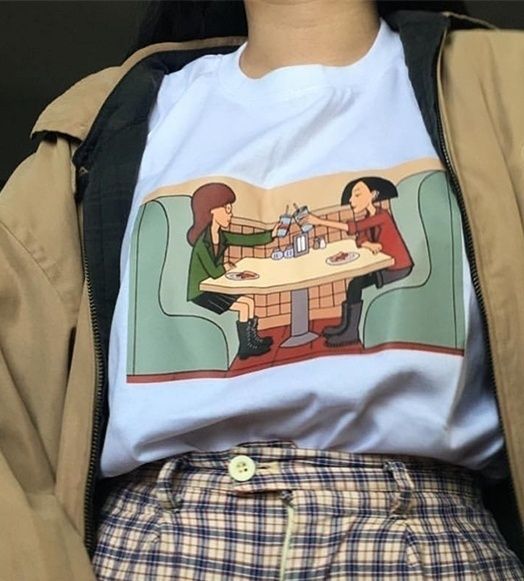 retro outfit for women 90's