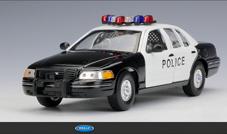 diecast police cars 1 24