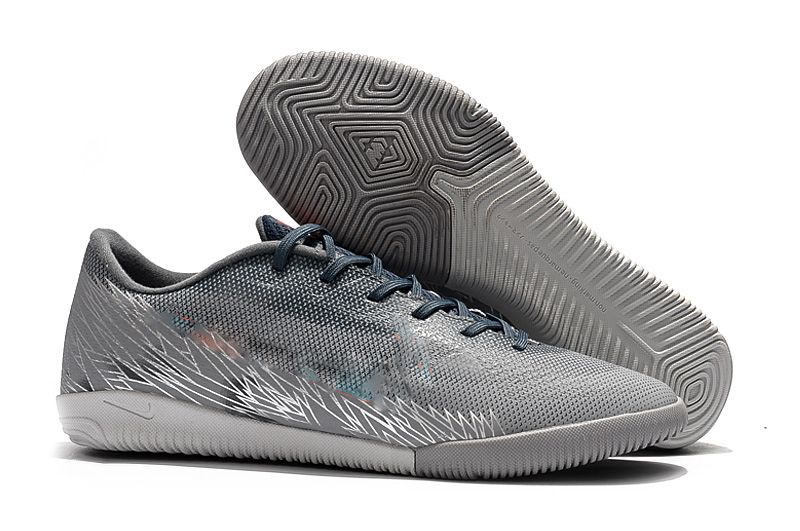 cristiano ronaldo indoor cleats