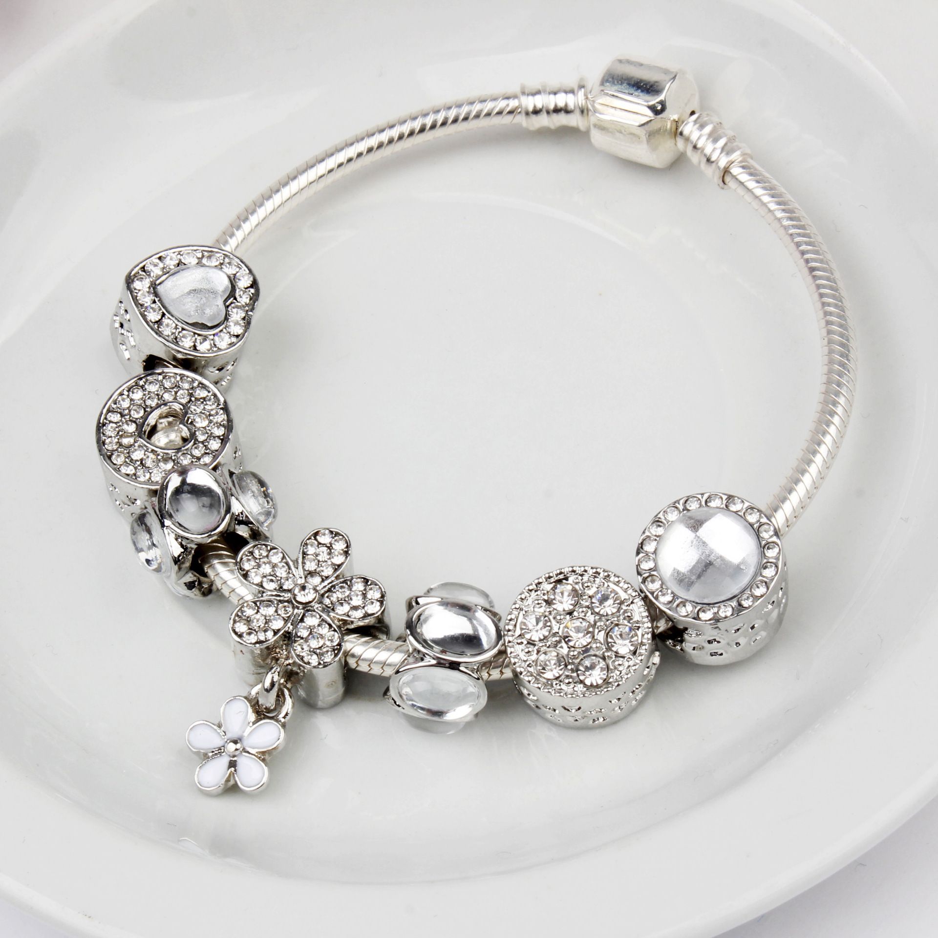 pandora bracelet cost