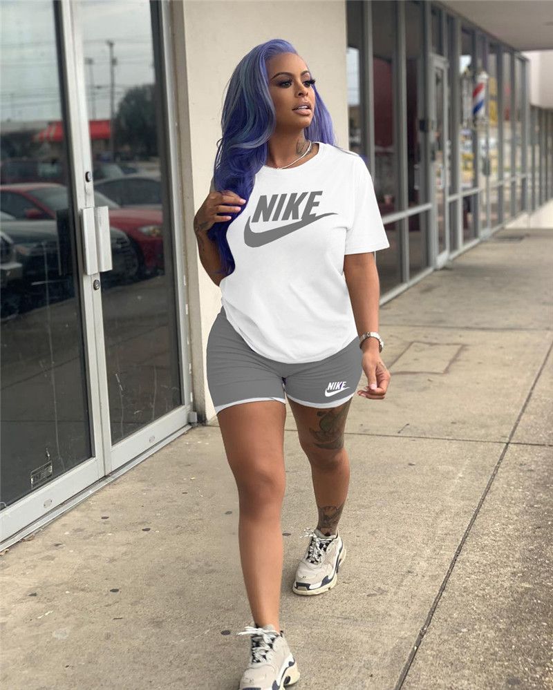 nike plus size jogging suit