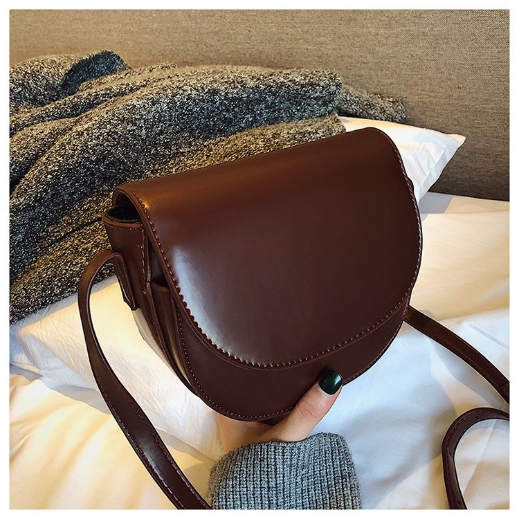 small saddle bolsa purse