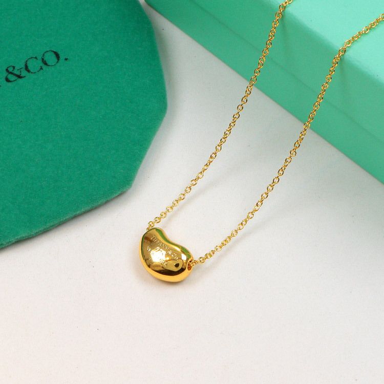 Love Stereo Pea Bean Necklace 18k WC 