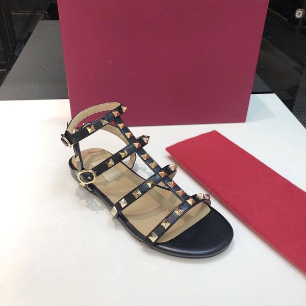 the shoe tailor strappy sandals