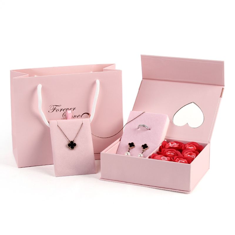 gift boxes for your girlfriend