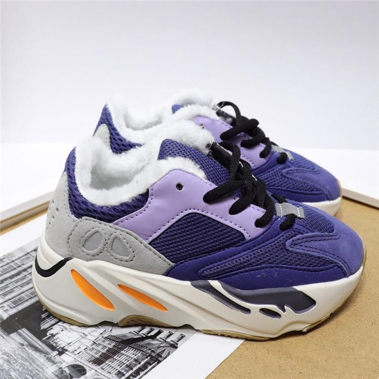 yeezy wave runner 350