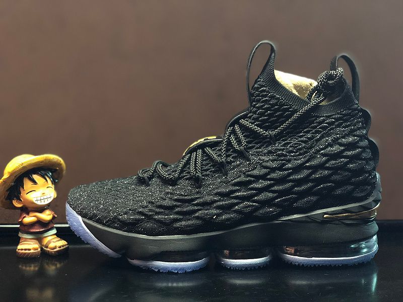 lebron 15 size 7