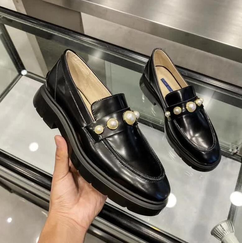 Compre Mocassins Mulheres Pérola Início Da Primavera Cabeça Redonda  Pequenos Sapatos De Couro Sapatos Único Estilo Inglês Slip On Sapatos  Preguiçosos Fundo Grosso De Bestselling_shoes, $522,21 | Pt.Dhgate.Com