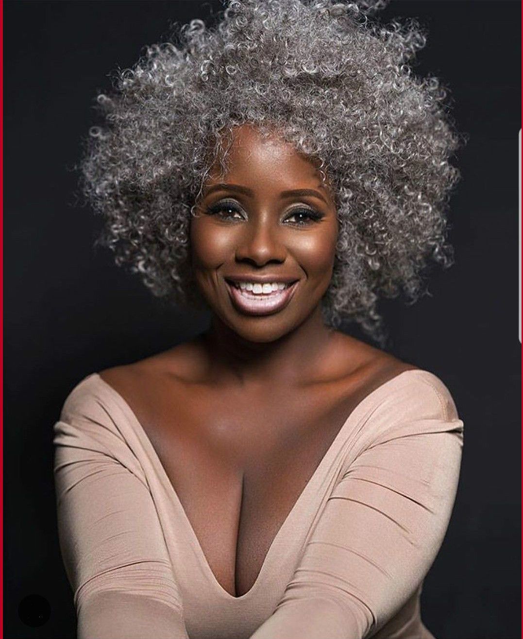 African Explosive Wig Small Curly Wig Short Hair Silver Gray 20 Cm