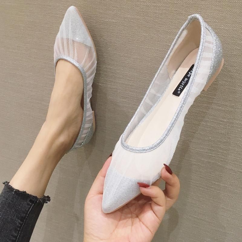 women pointed flats