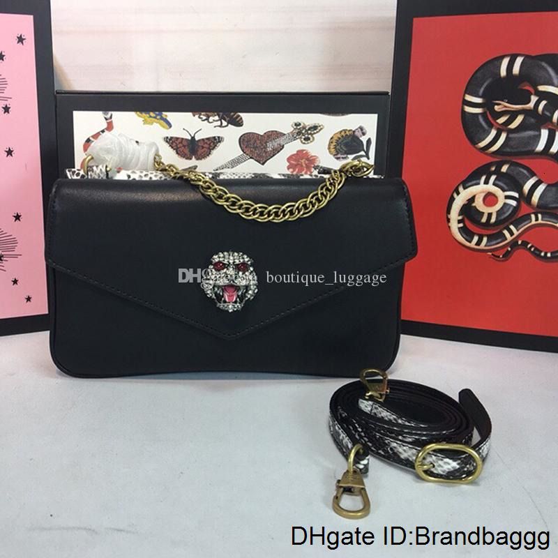 purses and clutches
