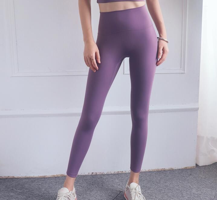 Lila Hose