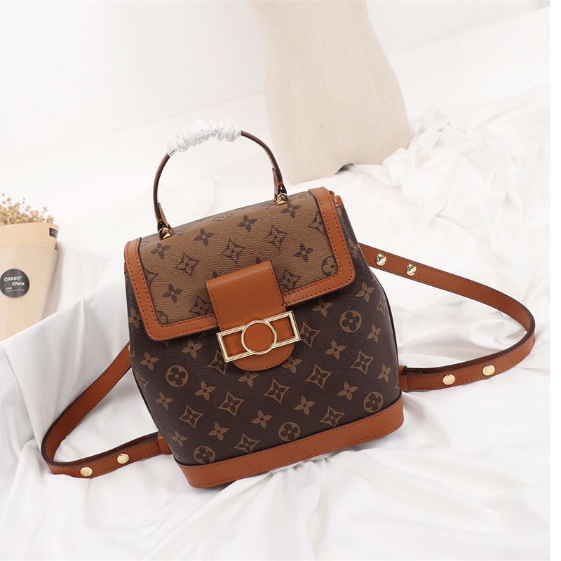 vintage in style purse